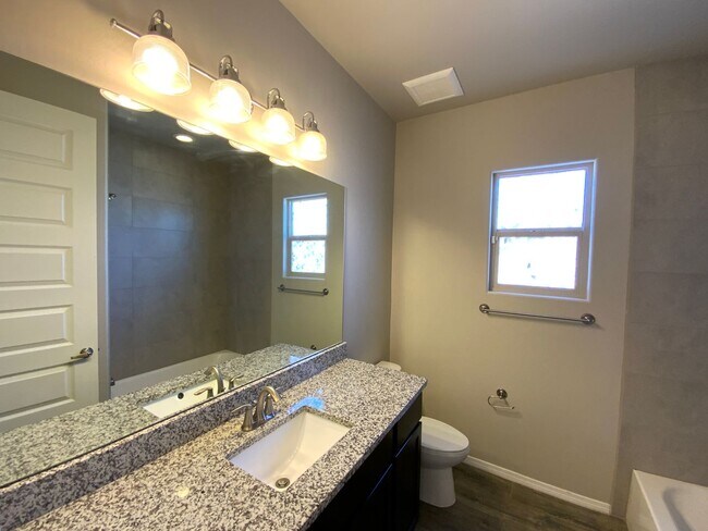 Building Photo - Recent Construction Luxury 4 Bedroom Home Available Near 528 / 550 in Rio Rancho!