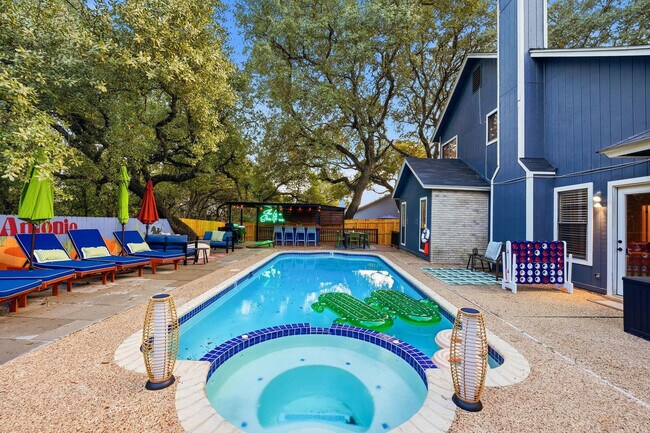 Building Photo - 11126 Quail Rise