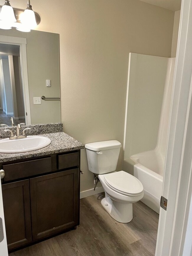 Building Photo - 1021 Newell St