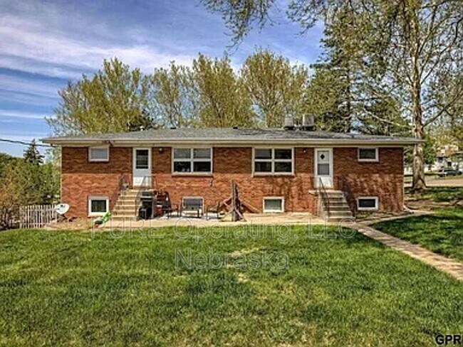 Building Photo - 2205 Lindyview Rd