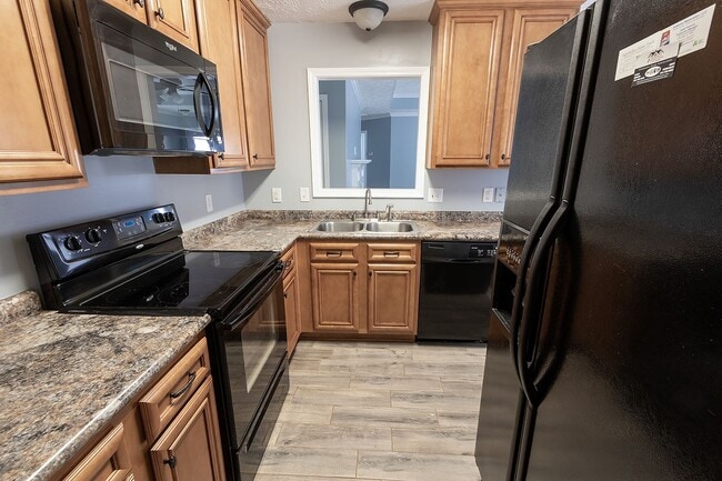 Building Photo - Home for rent in Prattville