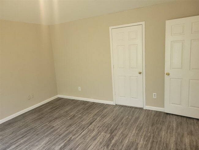 Building Photo - 8110 Cannon St