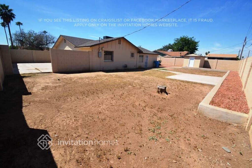 Building Photo - 5902 W Highland Ave