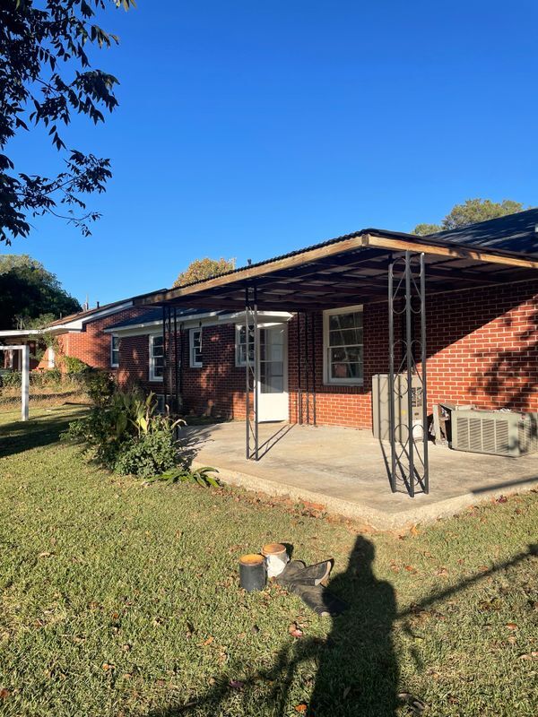 Building Photo - 958 Gipson St