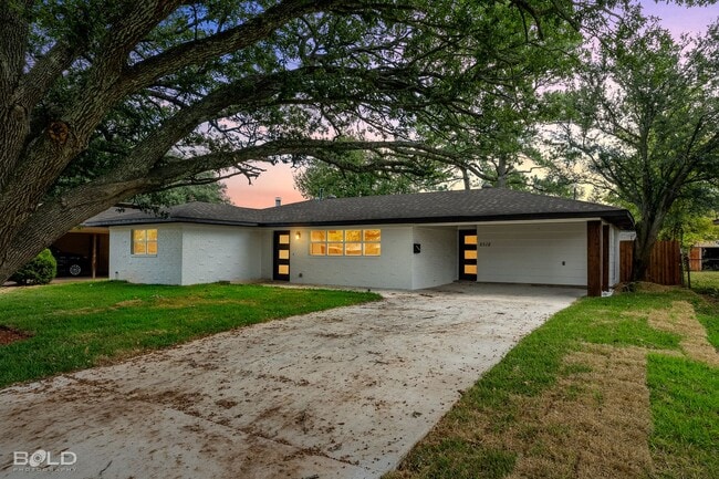 Primary Photo - Check Out this 3 bed 2 bath in Bossier