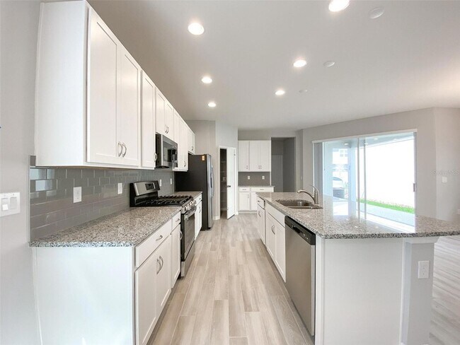 Building Photo - 12796 Brodlove Ln