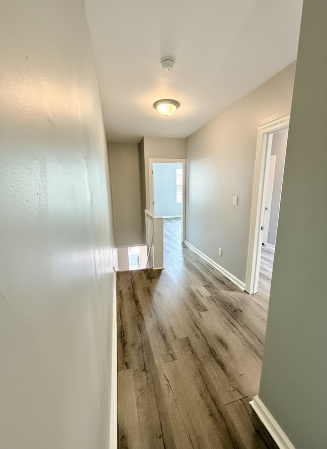 Building Photo - 134 N Lindenwood St