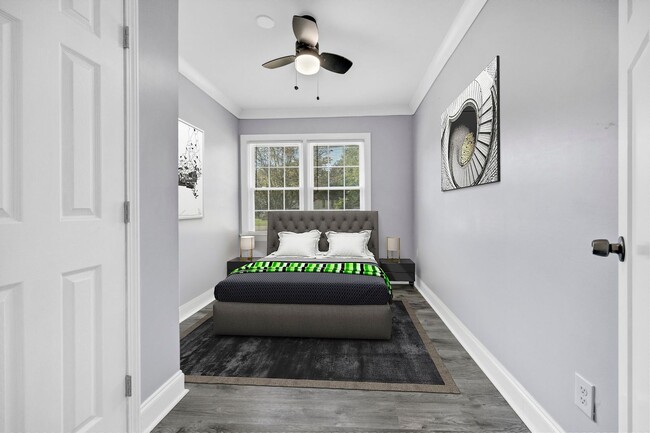 Building Photo - Available Now in Oakdale Subdivision!