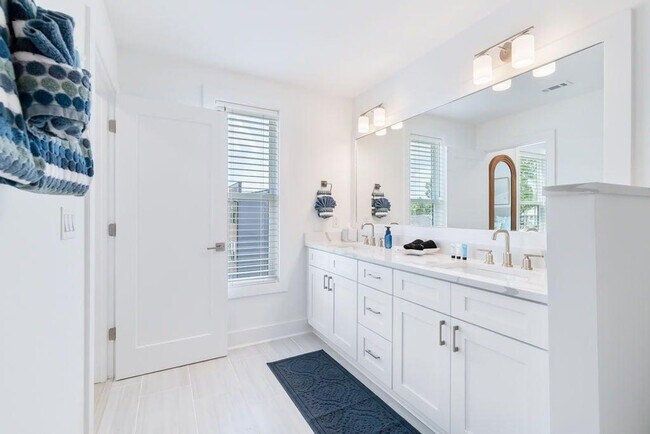 Building Photo - 154 Blue Eden Lp