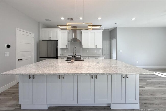 Building Photo - 13305 79th St