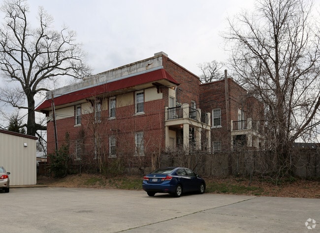 Building Photo - 201 Broadway St