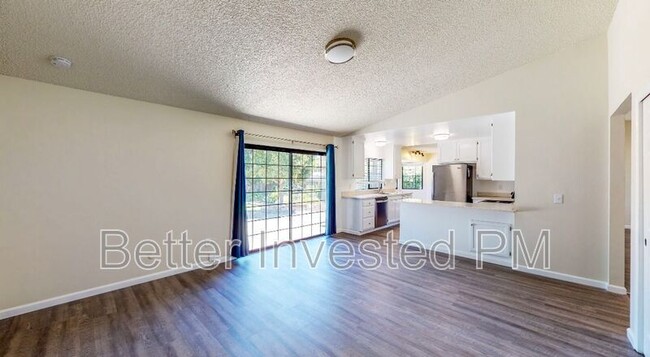 Building Photo - 1500 Peterson Ln