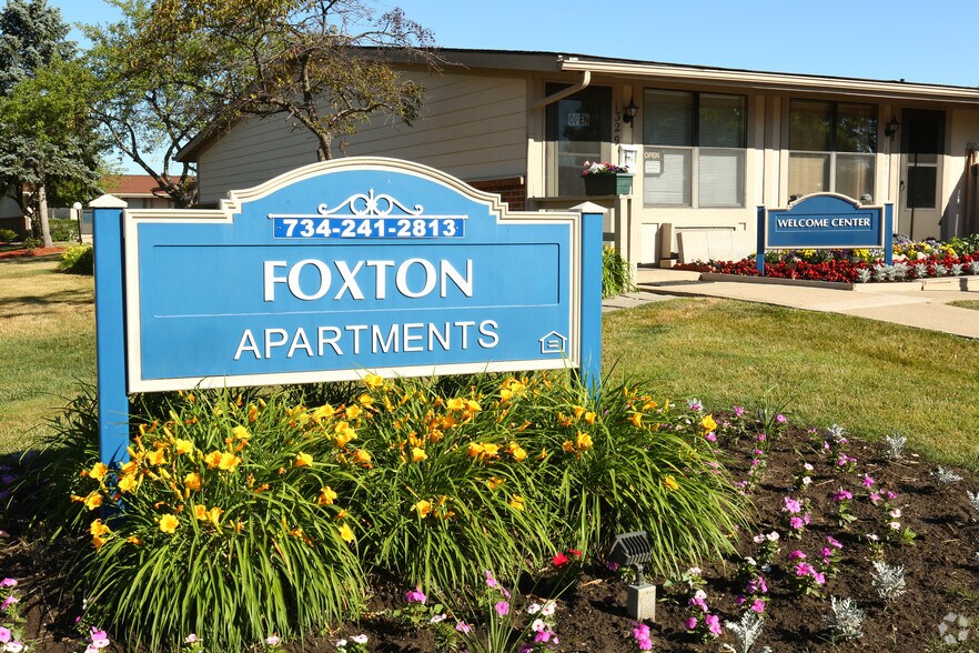 Foxton Apartments 1329 Foxton Dr Monroe MI 48162 Apartment Finder