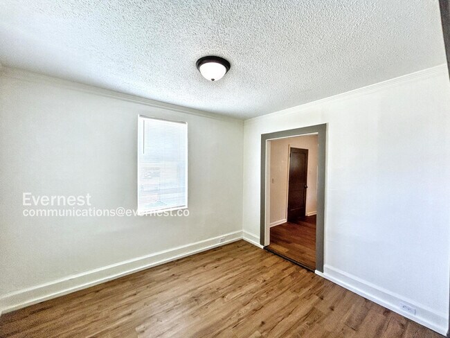 Building Photo - 2193 Clifton Ave