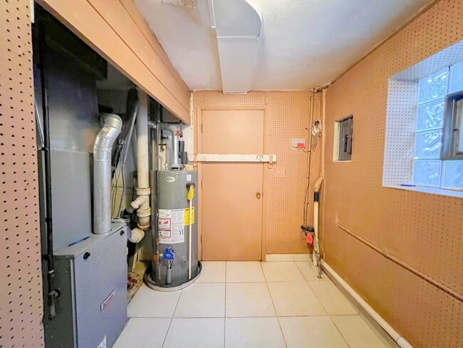 Building Photo - 4716 Thatcher Ave