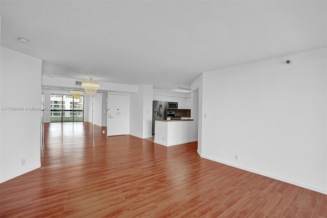 Building Photo - 3530 Mystic Pointe Dr