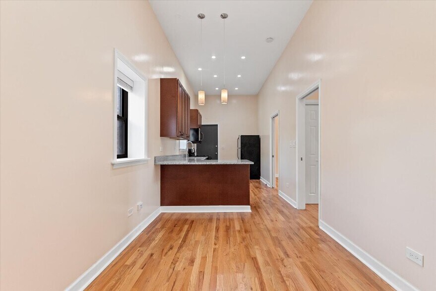 Building Photo - 4255 N Campbell Ave