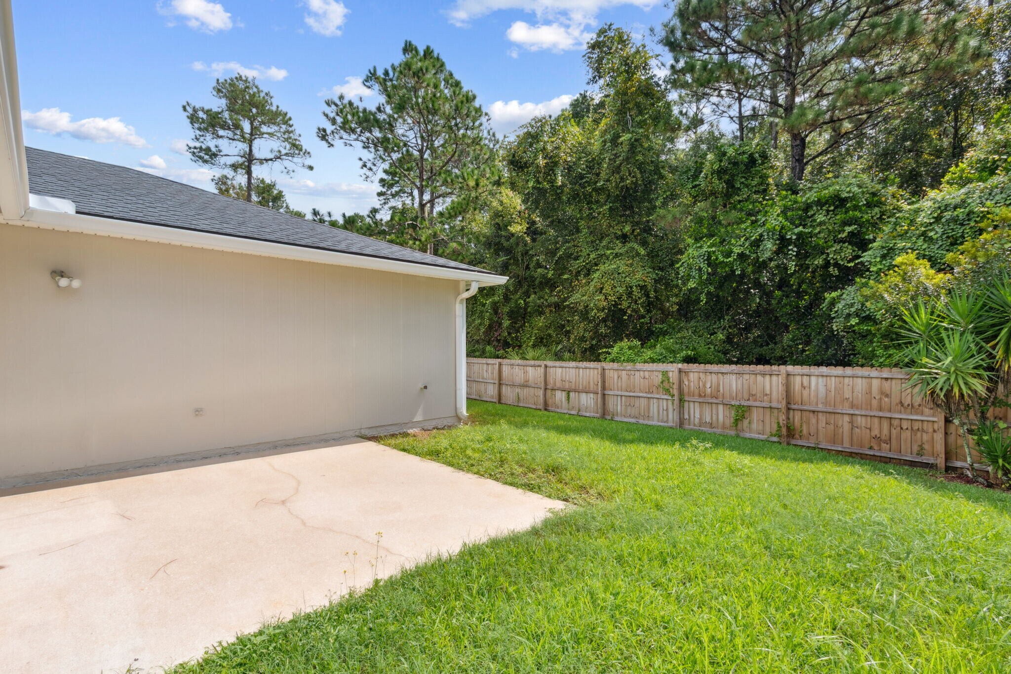 Back yard Patio from Family Room - 268 Southlake Dr