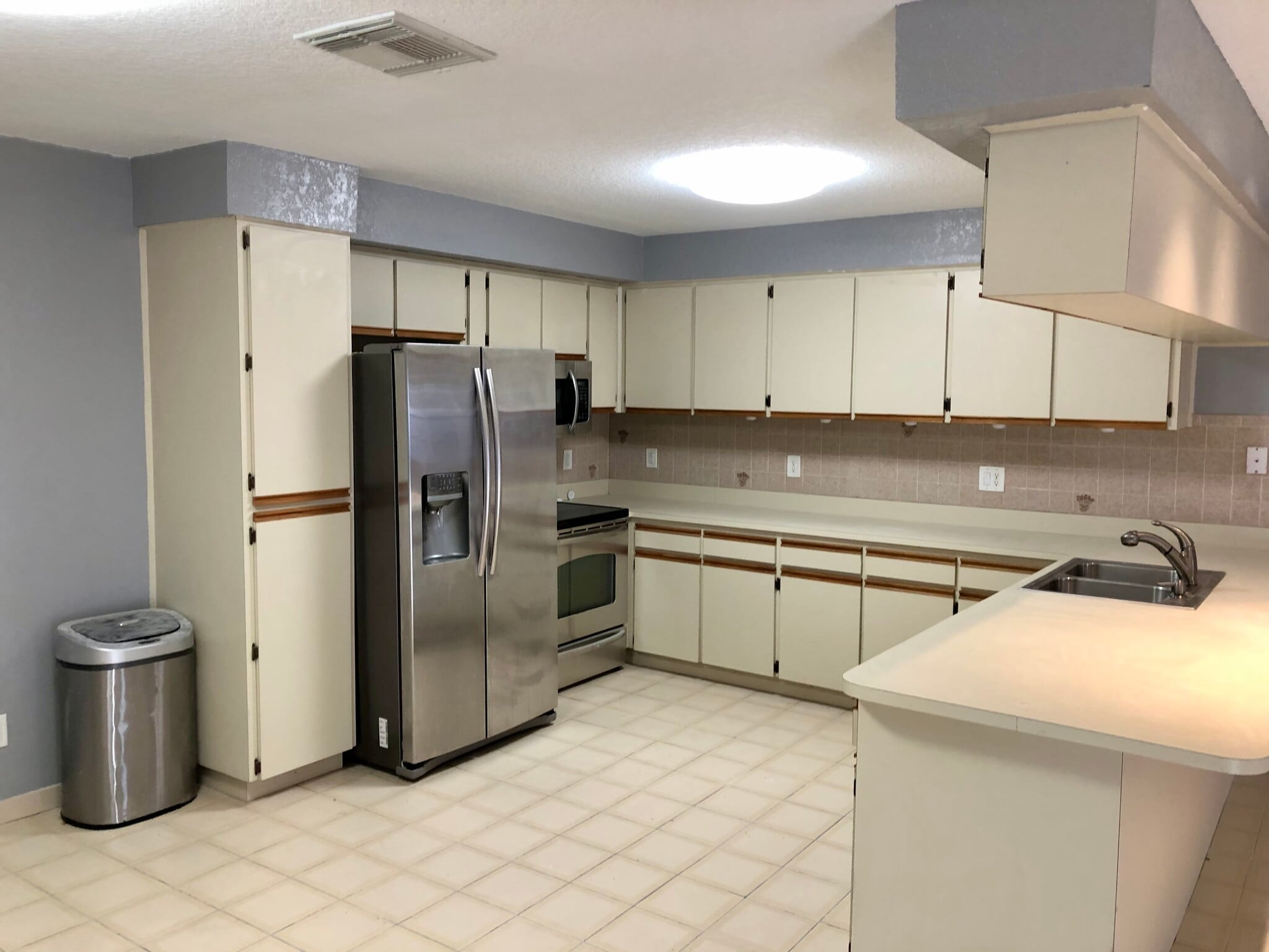 Building Photo - 3021 W Braddock St