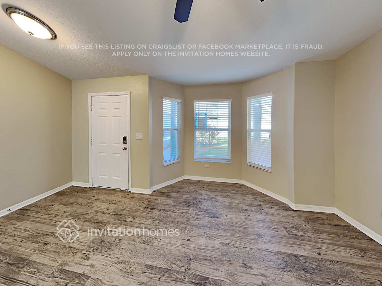 Building Photo - 3827 Springlake Village Ct