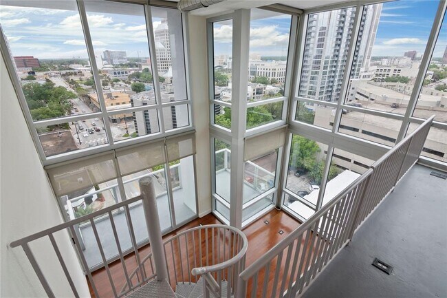 Building Photo - 150 E Robinson St