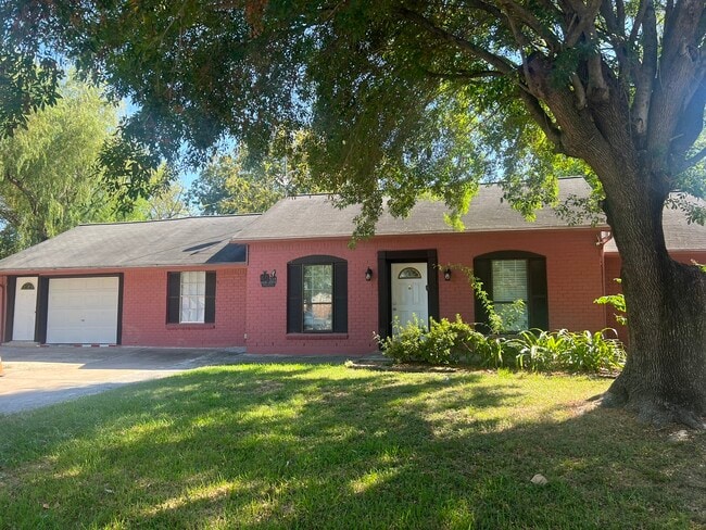 Building Photo - 9314 Valley Stream