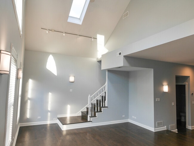 Building Photo - 2107 W Ohio St