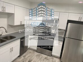 Building Photo - 1766 E 6th Ave