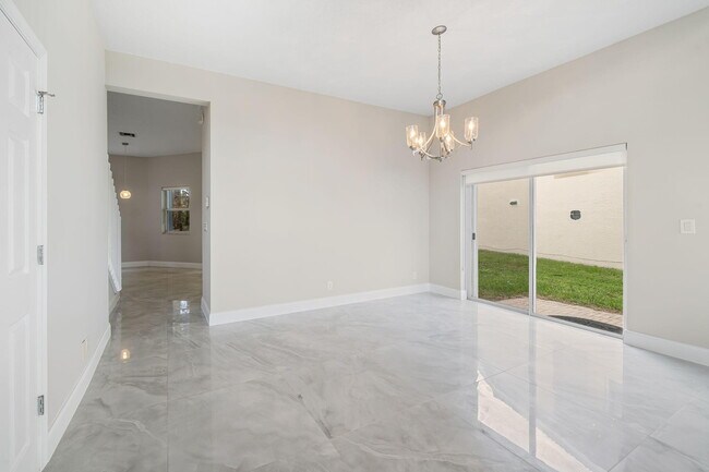 Building Photo - 3257 El Camino Real