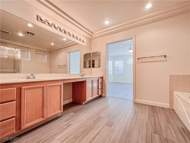 Building Photo - 9775 Gallo Dr