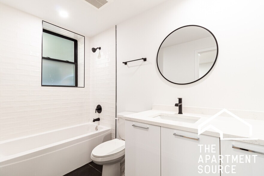 Building Photo - 1428 W Jonquil Ter