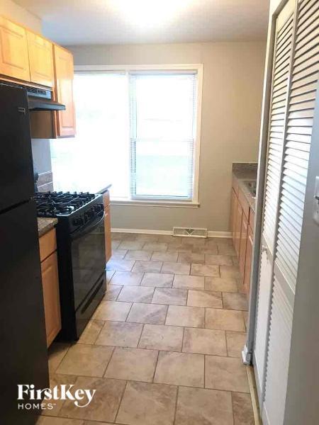 Building Photo - 3322 Woodworth Pl