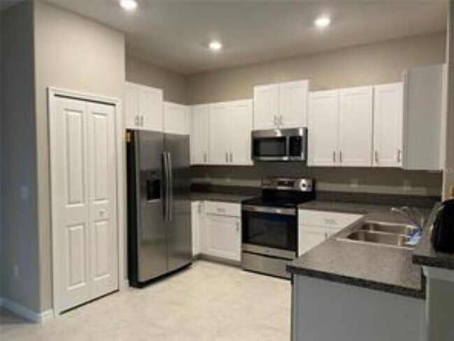 Building Photo - 3590 Bellmeade Ct