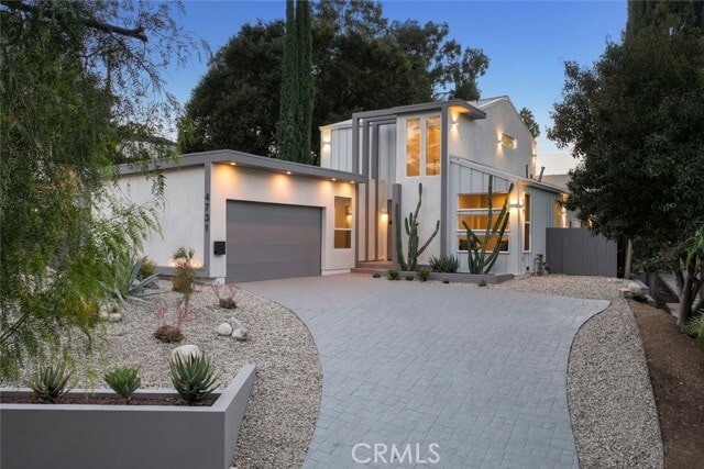 Building Photo - 4731 Topanga Canyon Blvd