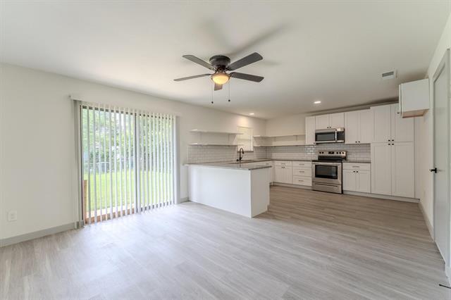 Building Photo - 8652 Wolfwood Ln