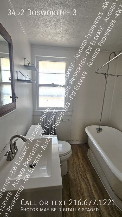 Building Photo - 3452 Bosworth-3