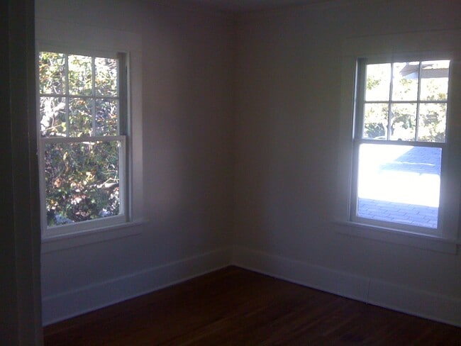 Front bedroom - 2022 N Bronson Ave