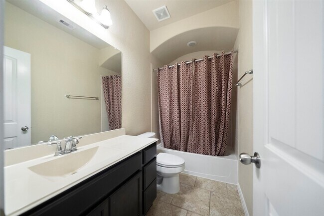Building Photo - 13206 Clover Creek Point Ln