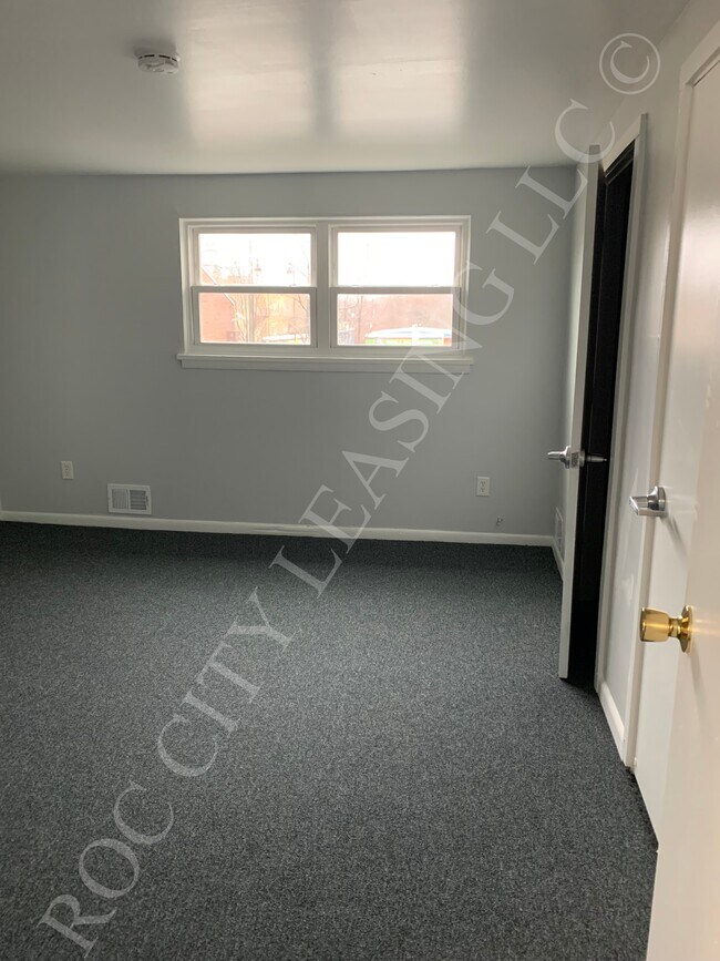 Building Photo - 89 Twin Beeches