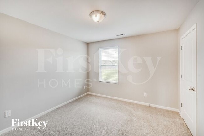 Building Photo - 13016 Olmsted Cir