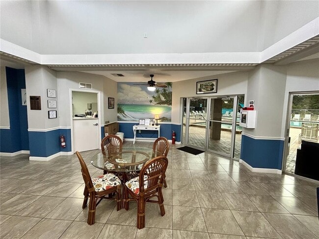 Building Photo - 4908 Myrtle Oak Dr