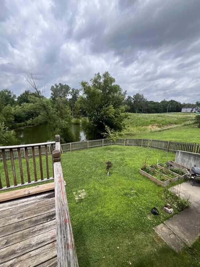 Building Photo - 723 Iron Horse Dr