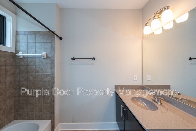 Building Photo - 1199 Huff Rd NW