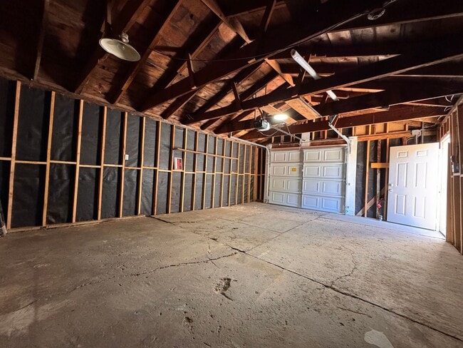 Building Photo - 325 N Gilman St