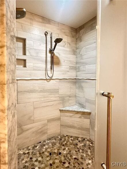 Building Photo - 97 1/2 Sanger Avenue Unit