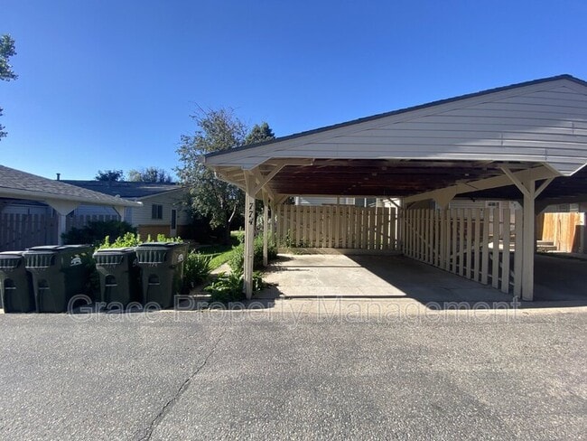 Building Photo - 774 W Cleveland Cir