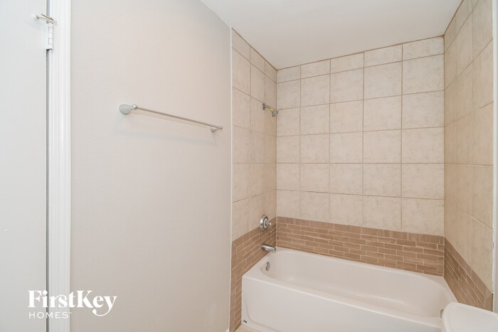 Building Photo - 4375 Morning Dove Dr