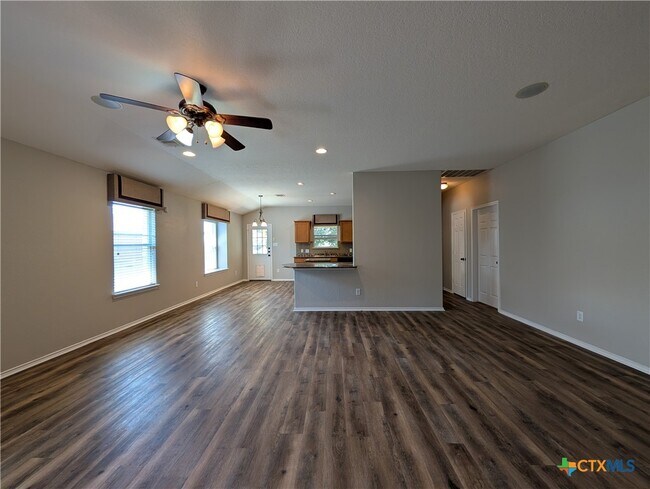 Building Photo - 2937 Post Oak Cir