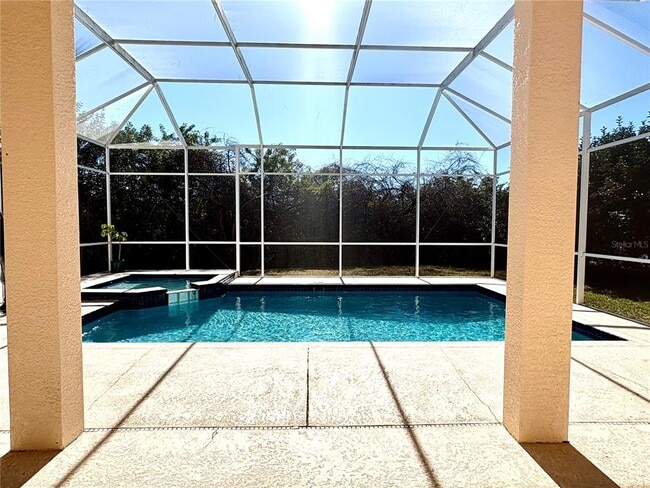 Building Photo - 731 Waterside Ct