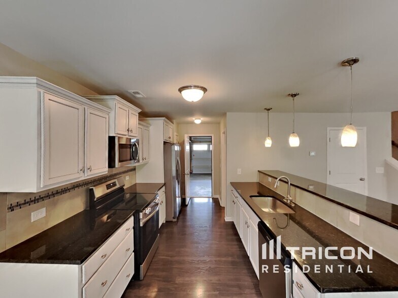 Building Photo - 971 Bitting Hall Cir